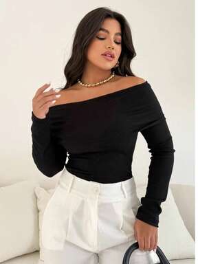 Blusa/ Ombro a Ombro Feminino Manga Longa Ajustada – Elegante, Clássica e Versátil  Nenhum    Férias